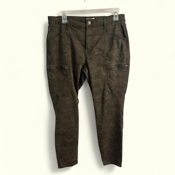 Pistola green retro camo printed ladies cropped cargo pants size 31 - Picture 1 of 8